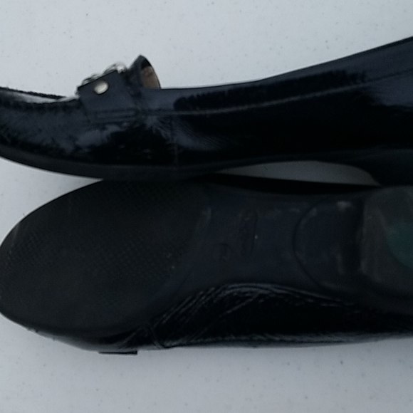 Shoes - Picture 6 of 8